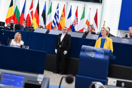 Olena Zelenska, on the left, and Ursula von der Leyen